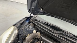 Used 2018 Maruti Suzuki Baleno [2015-2019] Zeta Petrol Petrol Manual engine ENGINE RIGHT SIDE HINGE & APRON VIEW