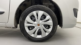 Used 2018 Maruti Suzuki Wagon R 1.0 [2015-2019] VXI AMT Petrol Automatic tyres RIGHT FRONT TYRE RIM VIEW