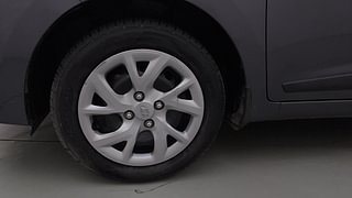 Used 2019 Hyundai Grand i10 Magna 1.2 Kappa VTVT Petrol Manual tyres LEFT FRONT TYRE RIM VIEW