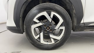 Used 2021 Nissan Magnite XV Petrol Manual tyres LEFT FRONT TYRE RIM VIEW