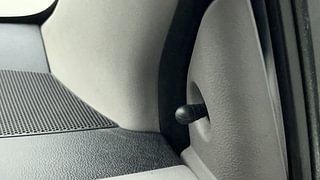 Used 2011 Toyota Etios [2010-2017] G Petrol Manual top_features Adjustable ORVM