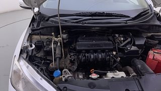 Used 2015 Honda City V Petrol Manual engine ENGINE RIGHT SIDE HINGE & APRON VIEW