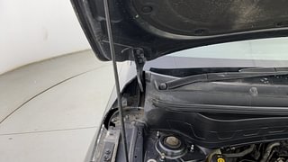 Used 2020 Kia Seltos HTK D Diesel Manual engine ENGINE RIGHT SIDE HINGE & APRON VIEW
