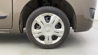 Used 2017 Maruti Suzuki Wagon R 1.0 [2015-2019] VXI AMT Petrol Automatic tyres RIGHT FRONT TYRE RIM VIEW