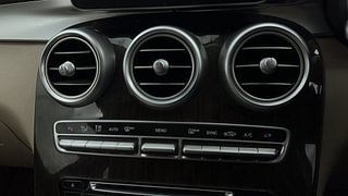 Used 2017 Mercedes-Benz GLC 300 Progressive Petrol Automatic top_features Air conditioner