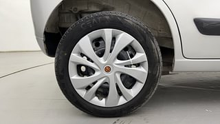 Used 2018 Maruti Suzuki Wagon R 1.0 [2015-2019] VXI AMT Petrol Automatic tyres RIGHT REAR TYRE RIM VIEW