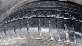 Used 2016 Hyundai Elite i20 [2014-2018] Sportz 1.2 Petrol Manual tyres RIGHT FRONT TYRE TREAD VIEW