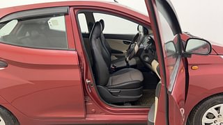 Used 2014 Hyundai Eon [2011-2018] Magna Petrol Manual interior RIGHT SIDE FRONT DOOR CABIN VIEW