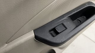 Used 2016 Maruti Suzuki Celerio VXI CNG Petrol+cng Manual top_features Rear power window