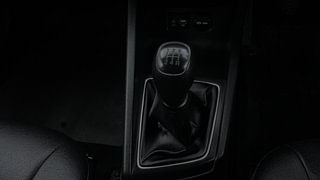 Used 2016 Hyundai Elite i20 [2014-2018] Sportz 1.2 Petrol Manual interior GEAR  KNOB VIEW