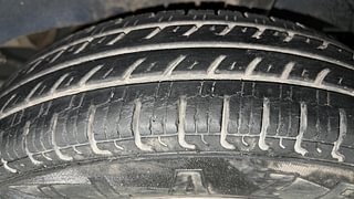 Used 2018 Renault Kwid [2017-2019] CLIMBER 1.0 AMT Petrol Automatic tyres LEFT REAR TYRE TREAD VIEW