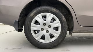 Used 2013 Honda Amaze [2013-2016] 1.2 S AT i-VTEC Petrol Automatic tyres RIGHT REAR TYRE RIM VIEW