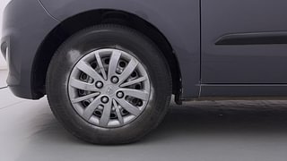 Used 2016 hyundai i10 Sportz 1.1 Petrol Petrol Manual tyres LEFT FRONT TYRE RIM VIEW