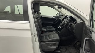 Used 2018 Volkswagen Tiguan [2017-2020] Comfortline TDI Diesel Automatic interior RIGHT SIDE FRONT DOOR CABIN VIEW