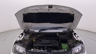 Used 2016 Renault Kwid [2015-2019] RXT Petrol Manual engine ENGINE & BONNET OPEN FRONT VIEW