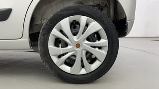 Used 2018 Maruti Suzuki Wagon R 1.0 [2015-2019] VXI AMT Petrol Automatic tyres LEFT REAR TYRE RIM VIEW