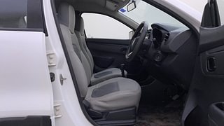 Used 2016 Renault Kwid [2015-2019] RXT Petrol Manual interior RIGHT SIDE FRONT DOOR CABIN VIEW
