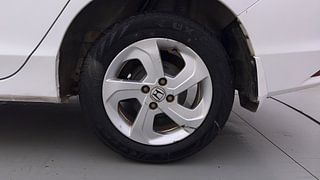Used 2015 Honda City V Petrol Manual tyres LEFT REAR TYRE RIM VIEW