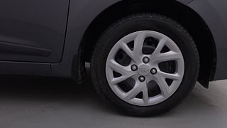 Used 2019 Hyundai Grand i10 Magna 1.2 Kappa VTVT Petrol Manual tyres RIGHT FRONT TYRE RIM VIEW