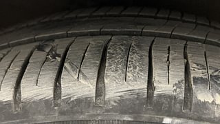 Used 2016 Hyundai Grand i10 [2013-2017] Asta (O) AT 1.2 kappa VTVT Petrol Automatic tyres RIGHT FRONT TYRE TREAD VIEW