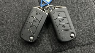 Used 2024 mahindra 3XO AX5L 1.2L Petrol AT Petrol Automatic extra CAR KEY VIEW