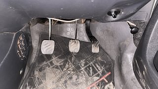 Used 2016 Renault Kwid [2015-2019] RXT Petrol Manual interior PEDALS VIEW