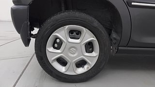 Used 2023 maruti-suzuki S-Presso VXI Plus Petrol Manual tyres RIGHT REAR TYRE RIM VIEW