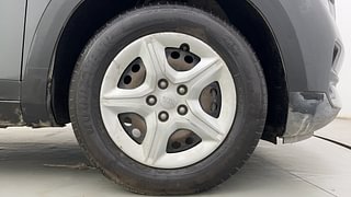 Used 2020 Kia Seltos HTK D Diesel Manual tyres RIGHT FRONT TYRE RIM VIEW