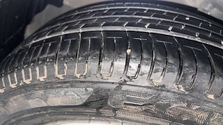 Used 2014 Hyundai Verna [2011-2015] Fluidic 1.4 VTVT Petrol Manual tyres LEFT FRONT TYRE TREAD VIEW