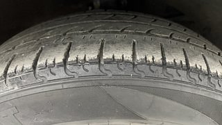 Used 2017 Maruti Suzuki Dzire [2017-2020] ZXi Plus AMT Petrol Automatic tyres RIGHT FRONT TYRE TREAD VIEW