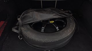 Used 2017 Mercedes-Benz GLC 300 Progressive Petrol Automatic tyres SPARE TYRE VIEW