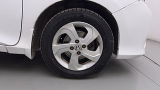Used 2015 Honda City V Petrol Manual tyres RIGHT FRONT TYRE RIM VIEW
