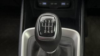 Used 2021 Hyundai Venue [2019-2022] SX 1.0  Turbo iMT Petrol Manual interior GEAR  KNOB VIEW