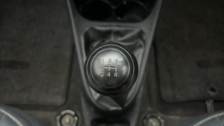Used 2011 Toyota Etios [2010-2017] G Petrol Manual interior GEAR  KNOB VIEW