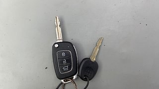 Used 2021 Hyundai Venue [2019-2022] SX 1.0  Turbo iMT Petrol Manual extra CAR KEY VIEW