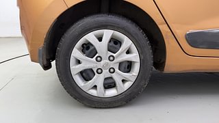Used 2015 Hyundai Grand i10 Sportz 1.2 Kappa VTVT Petrol Manual tyres RIGHT REAR TYRE RIM VIEW