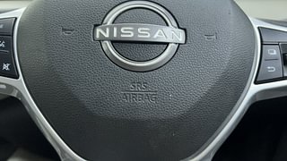 Used 2021 Nissan Magnite XV Petrol Manual top_features Airbags
