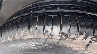Used 2014 Hyundai Verna [2011-2015] Fluidic 1.4 VTVT Petrol Manual tyres RIGHT FRONT TYRE TREAD VIEW