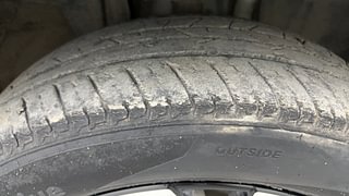 Used 2021 Nissan Magnite XV Petrol Manual tyres RIGHT FRONT TYRE TREAD VIEW