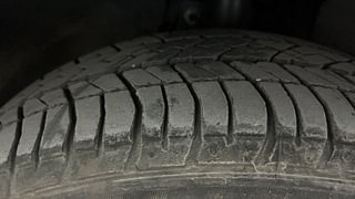 Used 2012 Ford Figo [2010-2015] Duratorq Diesel Titanium 1.4 Diesel Manual tyres RIGHT FRONT TYRE TREAD VIEW