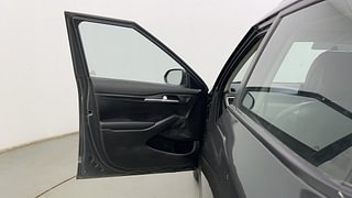 Used 2020 Kia Seltos HTK D Diesel Manual interior LEFT FRONT DOOR OPEN VIEW