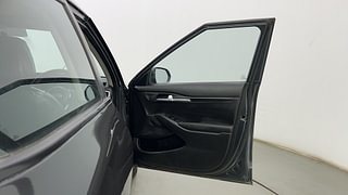 Used 2020 Kia Seltos HTK D Diesel Manual interior RIGHT FRONT DOOR OPEN VIEW