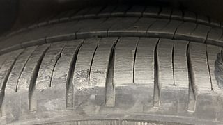 Used 2016 Hyundai Grand i10 [2013-2017] Asta (O) AT 1.2 kappa VTVT Petrol Automatic tyres LEFT FRONT TYRE TREAD VIEW