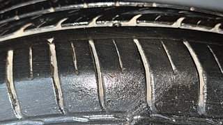 Used 2020 Kia Seltos HTK D Diesel Manual tyres RIGHT FRONT TYRE TREAD VIEW