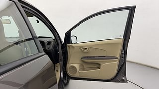 Used 2013 Honda Amaze [2013-2016] 1.2 S AT i-VTEC Petrol Automatic interior RIGHT FRONT DOOR OPEN VIEW