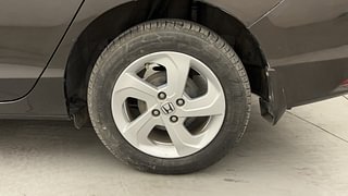 Used 2014 Honda City VX CVT Petrol Automatic tyres LEFT REAR TYRE RIM VIEW