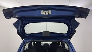 Used 2018 Renault Kwid [2017-2019] CLIMBER 1.0 AMT Petrol Automatic interior DICKY DOOR OPEN VIEW