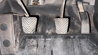 Used 2016 Hyundai Elite i20 [2014-2018] Sportz 1.2 Petrol Manual interior PEDALS VIEW
