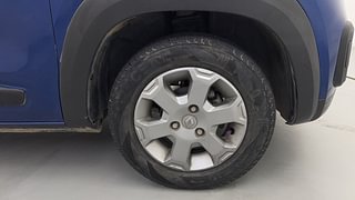Used 2018 Renault Kwid [2017-2019] CLIMBER 1.0 AMT Petrol Automatic tyres RIGHT FRONT TYRE RIM VIEW