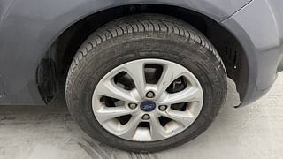 Used 2012 Ford Figo [2010-2015] Duratorq Diesel Titanium 1.4 Diesel Manual tyres RIGHT FRONT TYRE RIM VIEW